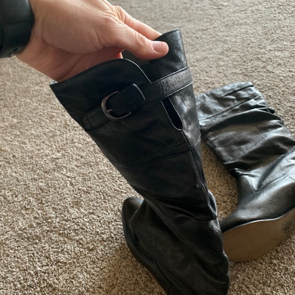 Steve Madden Boots - Picture 2 of 4